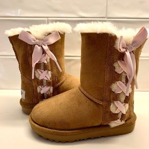 UGG Kids Pala Boot - Chestnut - Size 10